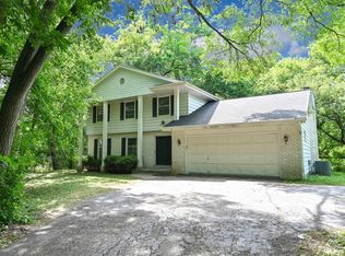 2505 N Brookfield Rd, Brookfield, WI 53045