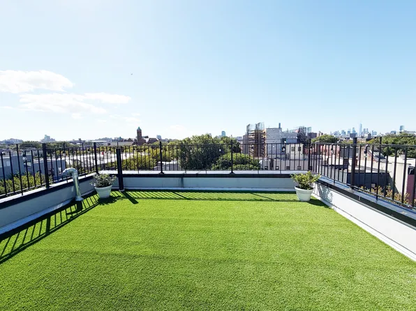 333 Tompkins Avenue image 2 of 33