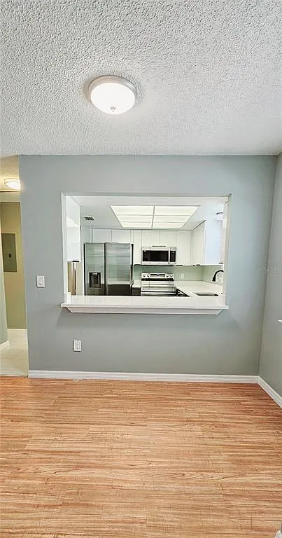 3 bed, 2.0 bath, 1116 sqft, $2,450 — Photo 4