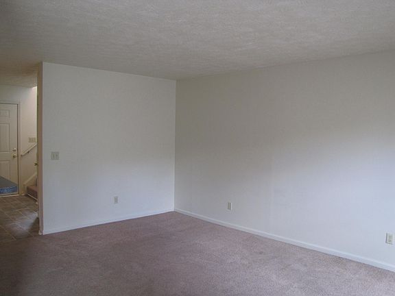 5th image of 230 Breckinridge Dr #230
