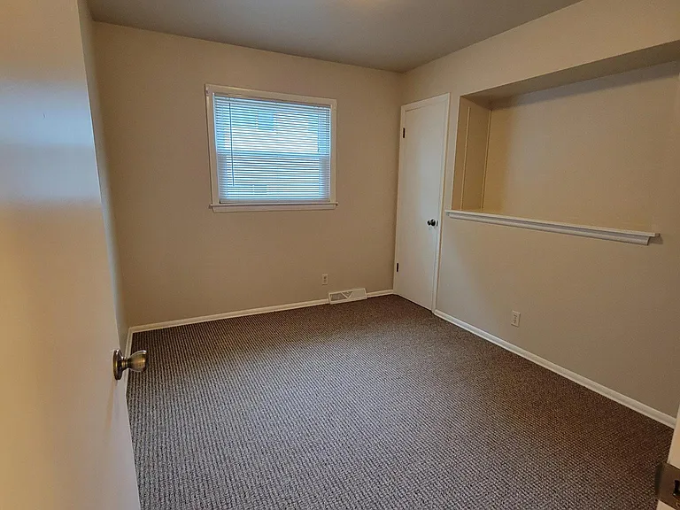 Bedroom - unfurnished
