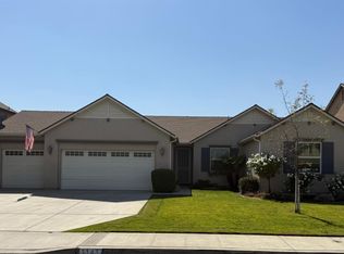1143 W Muir Way, Hanford, CA 93230