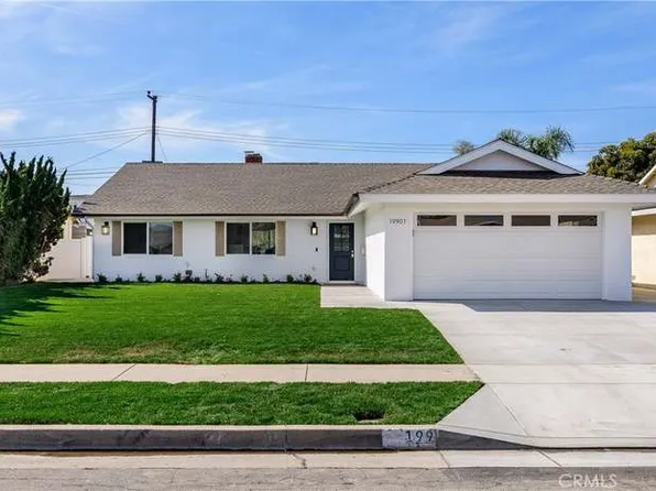 19901 Estuary Ln, Huntington Beach, CA 92646