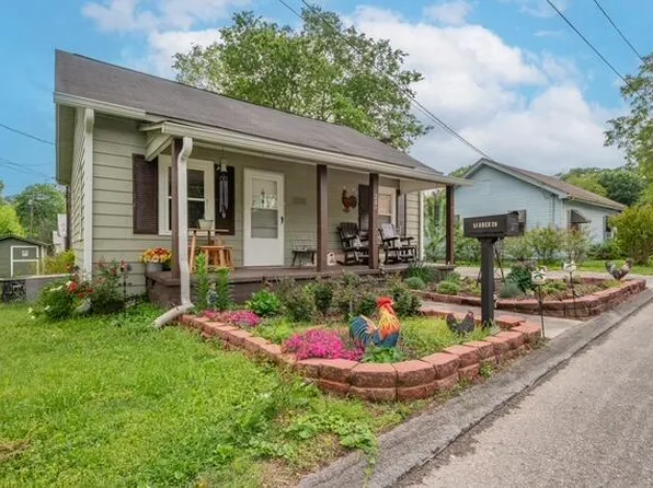 20 Chestnut St, Trion, GA 30753