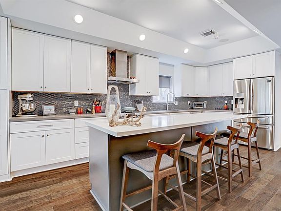 3rd image of 2319 Tannehill Dr