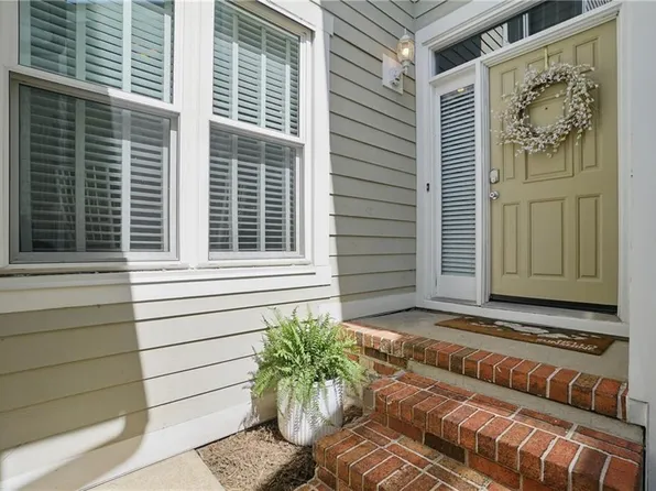 1078 Collection Creek Way, Virginia Beach, VA 23454