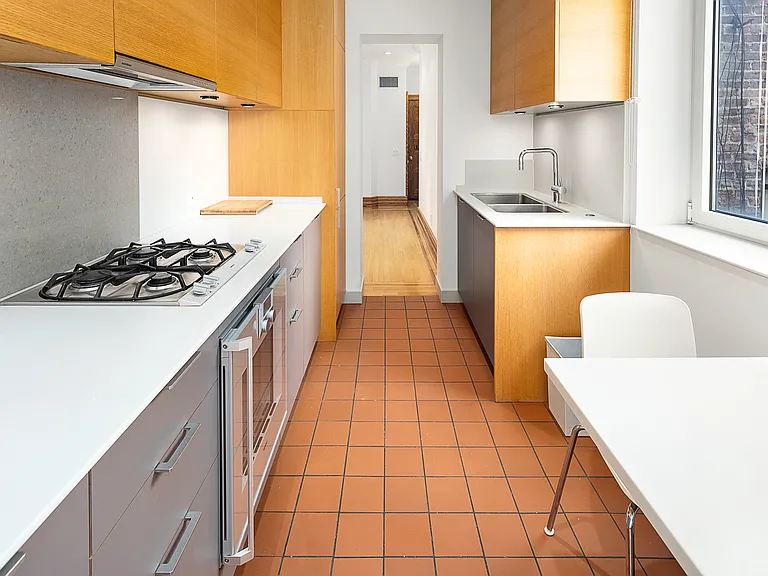 106 Lexington Ave #6 — Photo 2