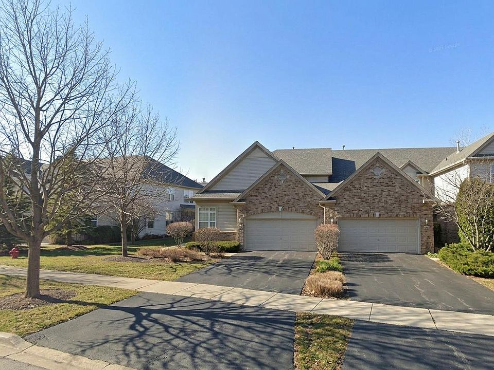 1st image of 28 Oak Creek Ct