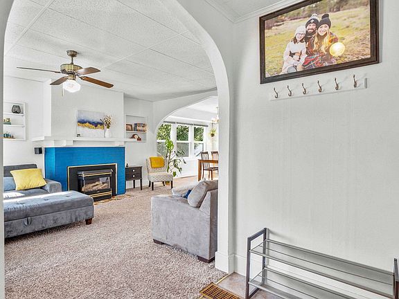 5th image of 1028 W Dalton Ave