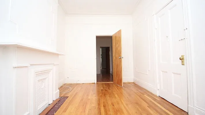 Rented by Nooklyn NYC LLC | media 14