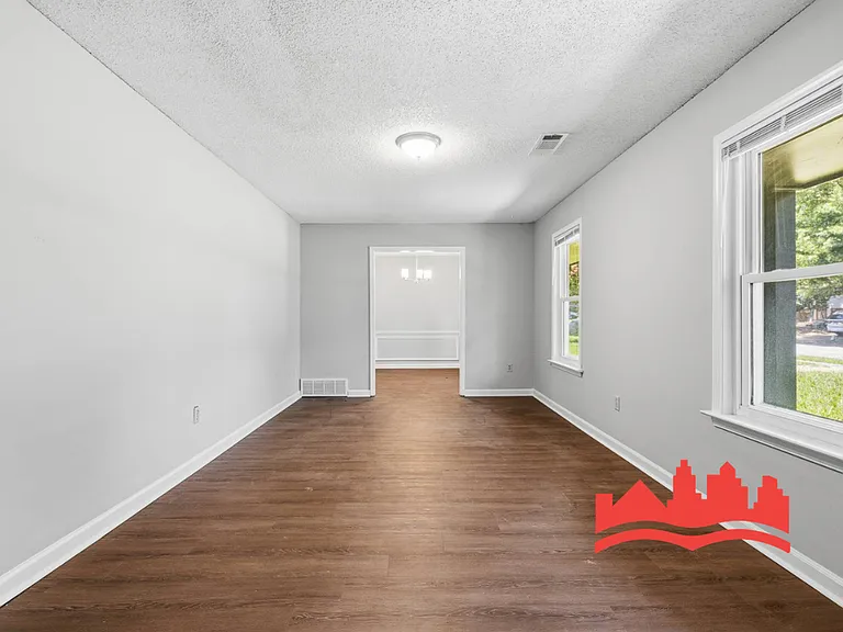 7243 Newling Ln — Photo 9