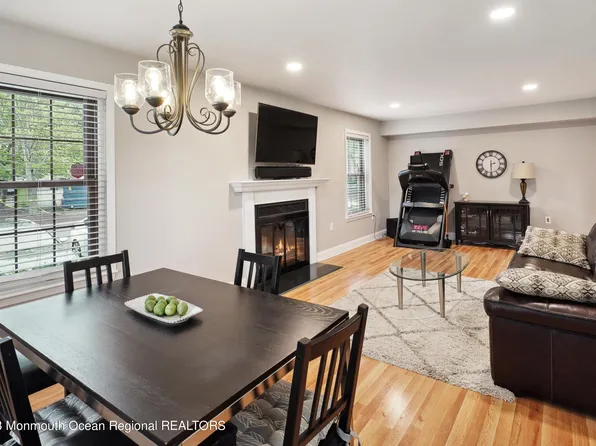 507 Wellington Place, Aberdeen, NJ 07747