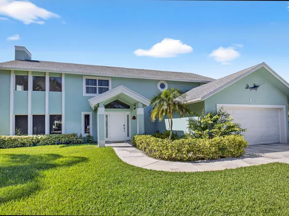 6701 Hillside Ln, Lake Worth, FL 33462