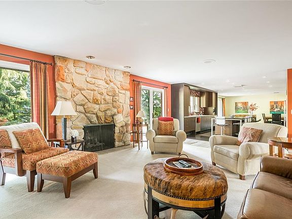 5th image of 18826 N Valley Dr