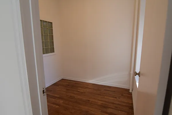 Rented by CNC-Assets | media 12