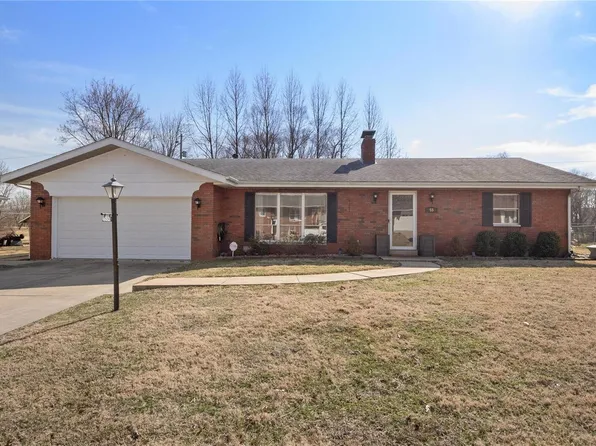 55 Lea Dr, Fairview Heights, IL 62208