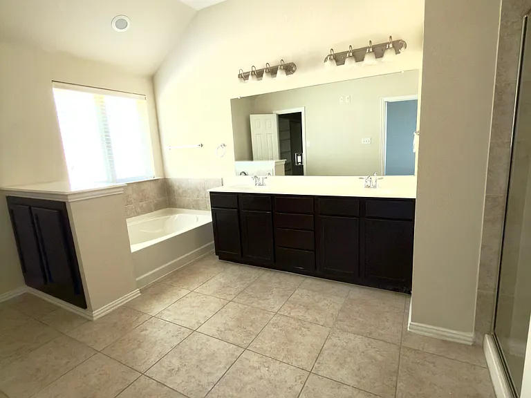 1513 Toucan Dr — Photo 13