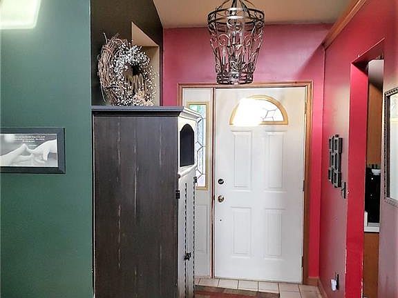 3rd image of 10 Urban Ln