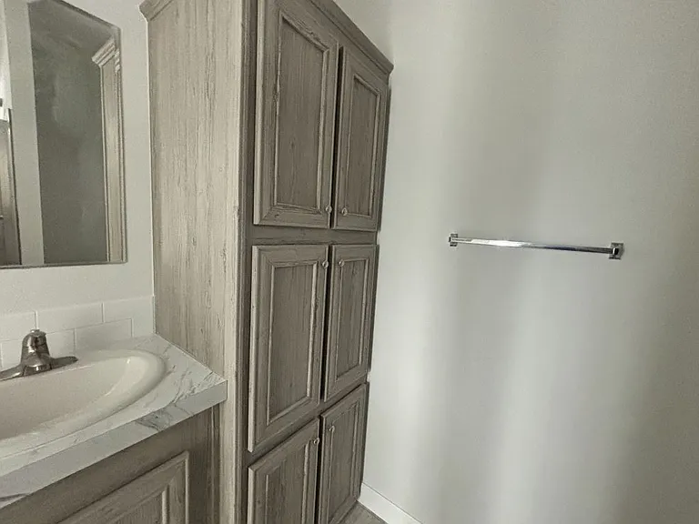 28 Nyborg Ave #28 — Photo 9