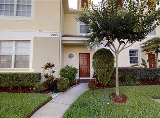1905 Fiesta Ridge Ct, Tampa, FL 33604