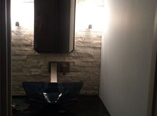 5611 Brisbane Dr, Chapel Hill, NC 27514