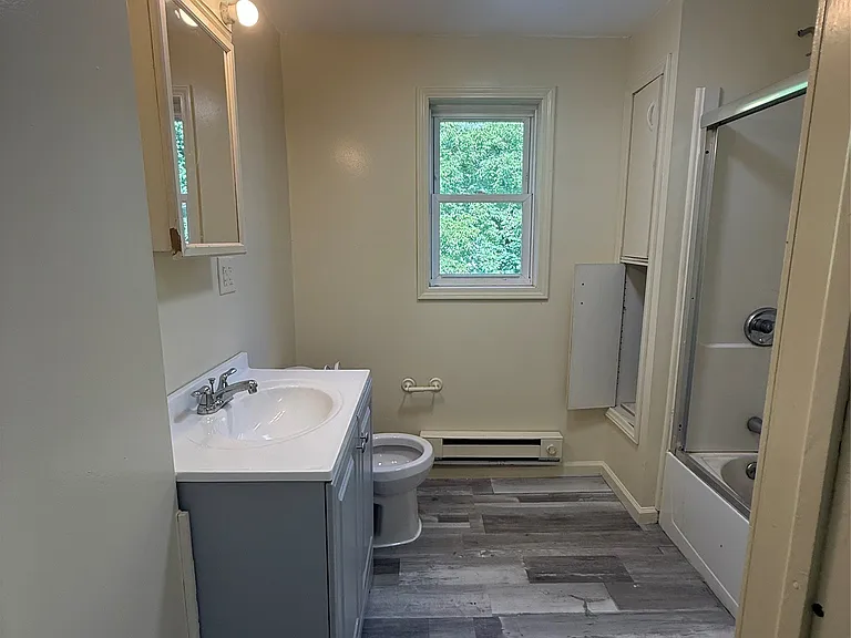 64 Louisa St #1 — Photo 11