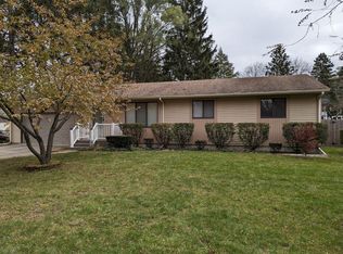 5425 Hanley Blvd, Waterford, MI 48327