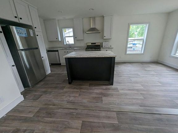 2nd image of 317 Hilton Dr #237
