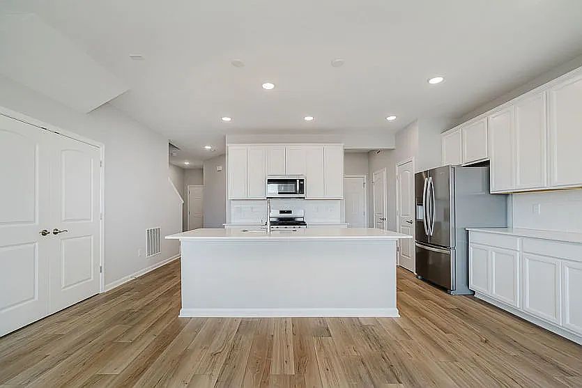 1st image of 7331 Shroyer Way