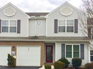 108 Merlin Dr, Hummelstown, PA 17036