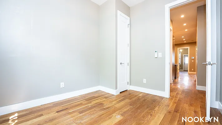 Rented by Nooklyn NYC LLC | media 17
