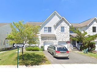 69 N Crest Pl, Lakewood, NJ 08701
