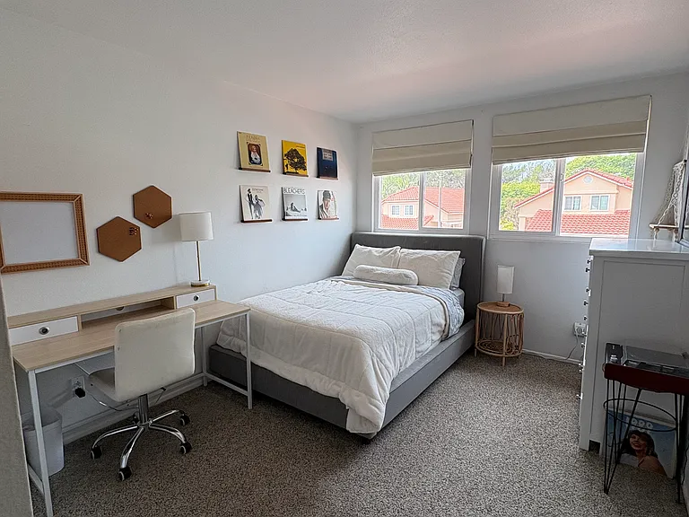 1734 Mount Way — Photo 7