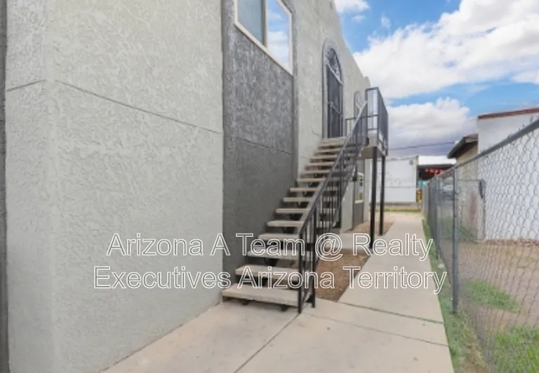 312 E 24th St #3 — Photo 14