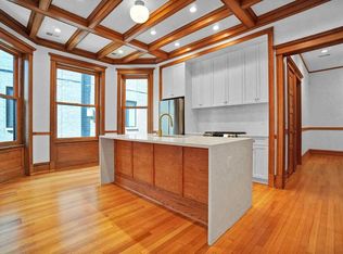 662 W Wellington Ave #2W, Chicago, IL 60657