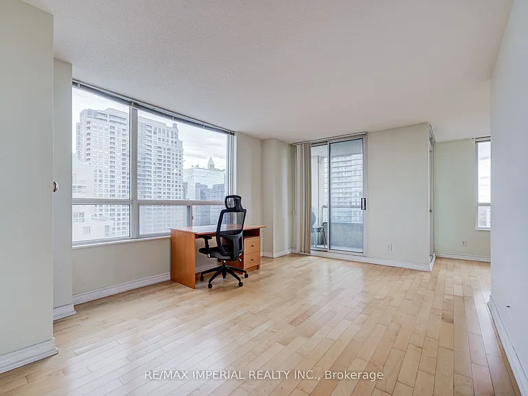 238 Doris Ave #2302 — Photo 12