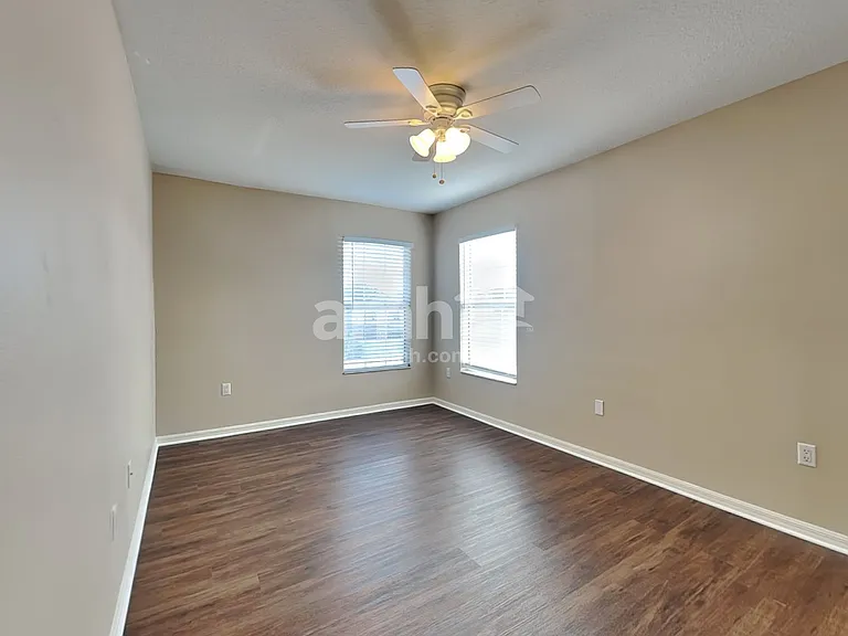 10402 Boyette Creek Blvd — Photo 24