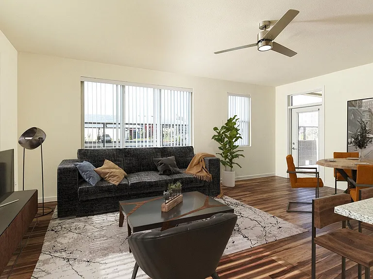 Aviara Flats — Photo 21