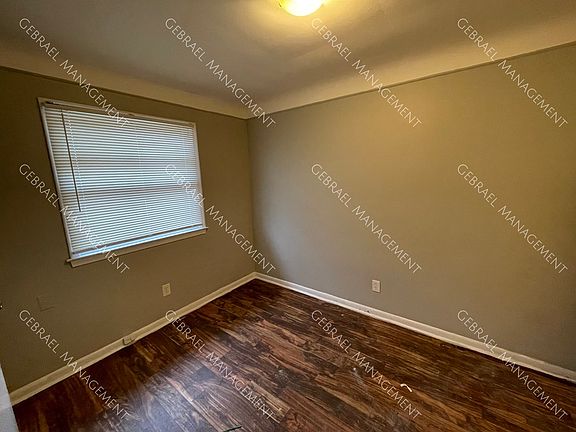 5th image of 11018 Hayes St