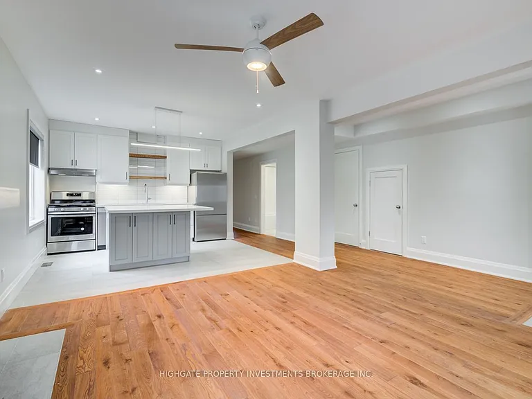 129 Hilton Ave #MAIN — Photo 7