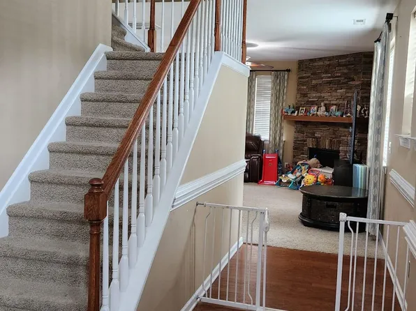 5502 Allison Ln, Charlotte, NC 28277