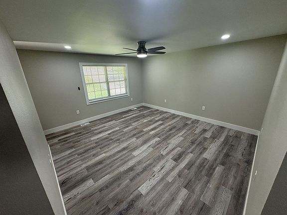4th image of 405 Missionary Ave APT B