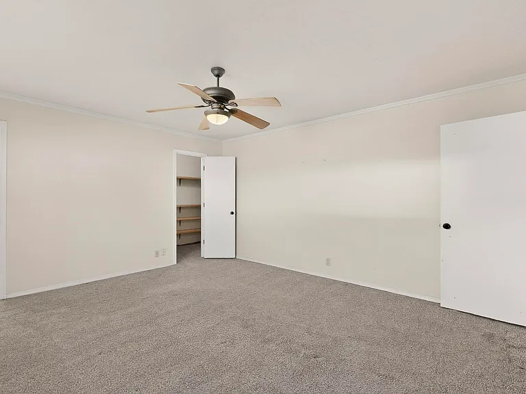 6500 Martin Ct NE — Photo 19