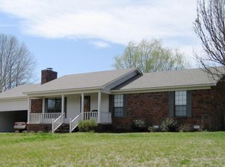 75 Meadowood Dr, Jackson, TN 38305