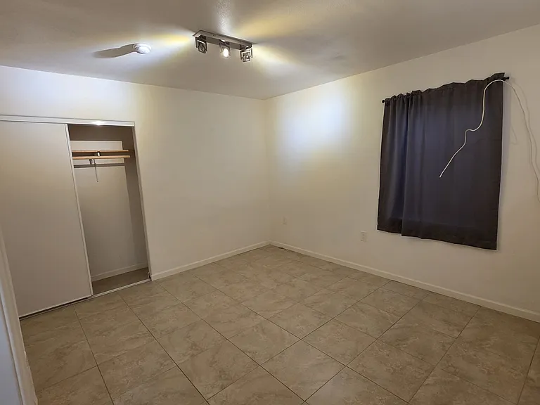 770 E 12th St #770 — Photo 17