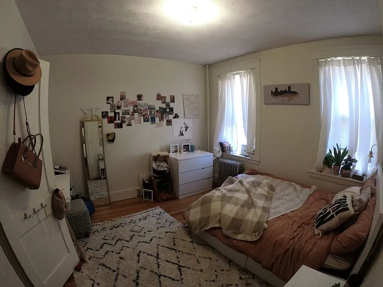 241 Freeman St #1E — Photo 8