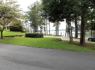 74 Belle Isle Ln, Prosperity, SC 29127