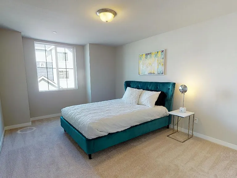 3rd bedroom ( King bed and still has lot of room :) )