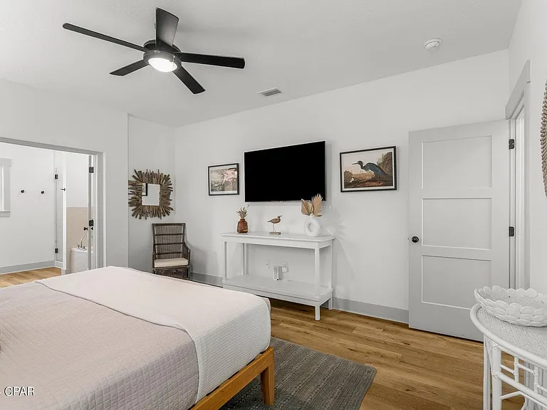 22524 Lakeview Dr — Photo 6