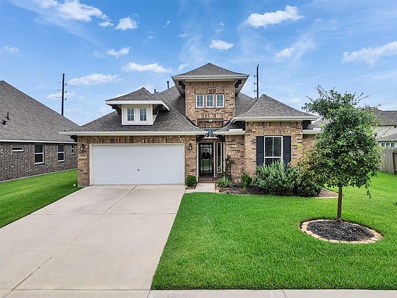 2nd image of 14247 Medina Dr